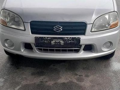 Silber Gebraucht 2000 Suzuki Ignis Kleinwagen | 2.400 € (Etwas zu teuer)