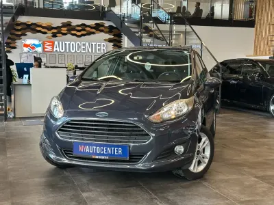 Używany Ford Fiesta Trend 80 KM (58 kW) 2014 Szary Hatchback
