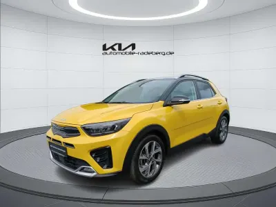 Gebraucht Kia Stonic GT-Line 120 PS (88 kW) 2022 (bmy) floridagelb met./schwarz SUV