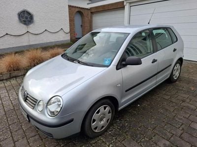 Gebraucht VW Polo Basis 64 PS (47 kW) 2002 Grau Limousine