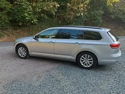 Gebraucht VW Passat Comfortline 150 PS (110 kW) 2018 Silber Kombi