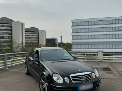 Gebraucht Mercedes E320 AMG 224 PS (164 kW) 2006 Schwarz Limousine