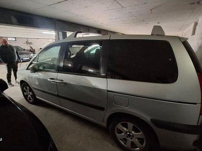 Peugeot 807
