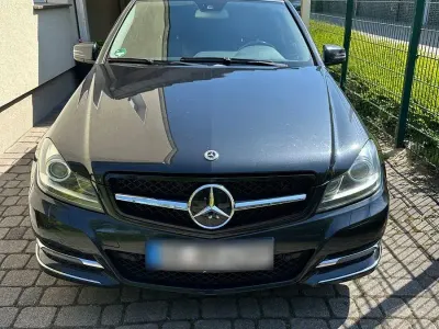 Usata Mercedes 220 231 CV (169 kW) 2013 Nero Station wagon