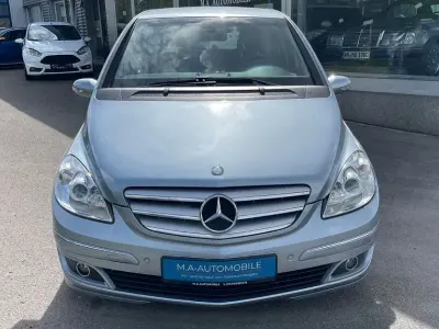 Gebraucht Mercedes B180 109 PS (80 kW) 2008 Blau Van / Kleinbus