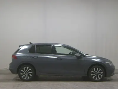 Brugt VW Golf VIII Active 150 HK (110 kW) 2023 Grå Sedan