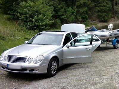 Second-hand Mercedes E240 Elegance 177 CP (130 kW) 2003 Argintiu Berlinǎ