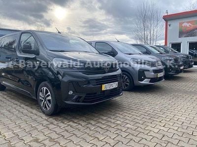 Neu Peugeot Traveller Premium 177 PS (130 kW) 2026 Grau Van / Kleinbus