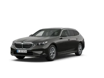 Usata BMW 520 Sport Line 197 CV (144 kW) 2025 Grigio Station wagon