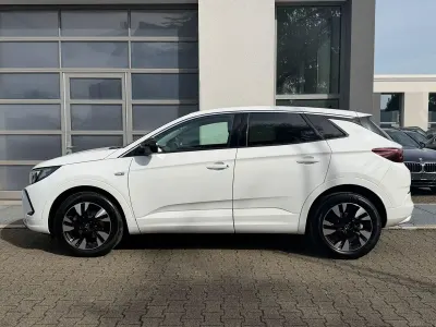 Gebraucht Opel Grandland X Business Elegance 131 PS (96 kW) 2022 Weiß SUV