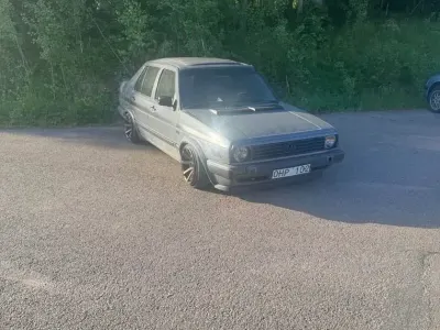 Gebraucht VW Jetta 90 PS (66 kW) 1989 Grau Limousine