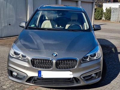 Gebraucht BMW 220 Gran Tourer Luxury Line 190 PS (139 kW) 2015 Beige Van / Kleinbus