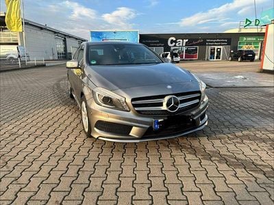 Gebraucht Mercedes 200 156 PS (114 kW) 2013 Grau Limousine