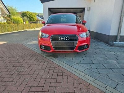 Second-hand Audi A1 Attraction 105 CP (77 kW) 2011 Roșu Hatchback