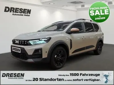 Neu Dacia Jogger Extreme 122 PS (89 kW) 2026 Sandsteinbeige Van / Kleinbus