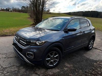 Gebraucht VW T-Cross Active 95 PS (69 kW) 2022 Grau SUV
