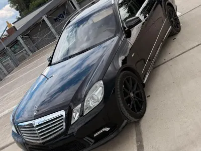 Gebraucht Mercedes E350 231 PS (169 kW) 2009 Schwarz Kombi