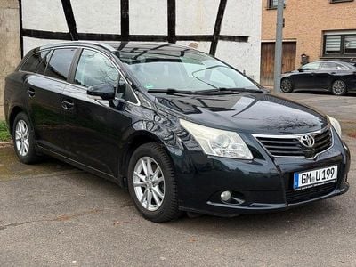 Gebraucht Toyota Avensis Edition 147 PS (108 kW) 2011 Dark steel Kombi