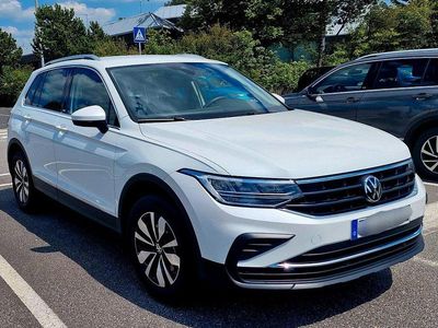 Gebraucht VW Tiguan Move 150 PS (110 kW) 2023 Weiß SUV