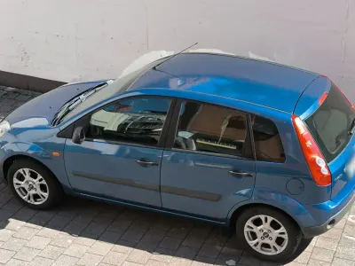 Gebraucht Ford Fiesta Style 80 PS (58 kW) 2009 Blau Limousine