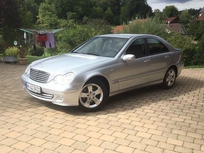 Mercedes C200