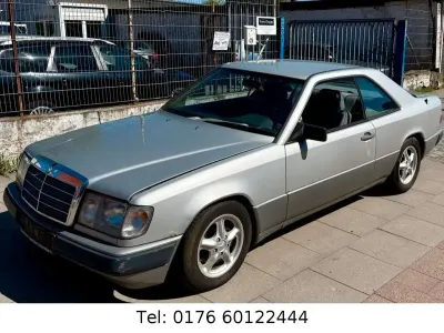 Gebraucht Mercedes 230 132 PS (97 kW) 1988 Silber Coupé