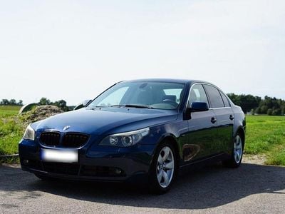 Second-hand BMW 525 192 CP (141 kW) 2004 Albastru Berlinǎ