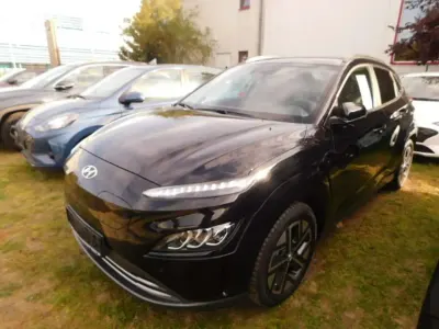 Gebraucht Hyundai Kona Advantage 100 kW (136 PS) 2023 Schwarz SUV
