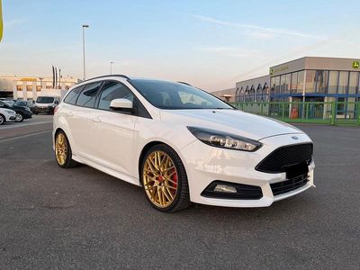 Gebraucht Ford Focus ST 185 PS (136 kW) 2015 Weiß Kombi