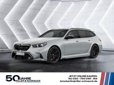 Neu BMW M5 Sport Line 727 PS (534 kW) 2026 Grau Kombi