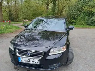 Gebraucht Volvo V50 Summum 109 PS (80 kW) 2008 Schwarz Kombi