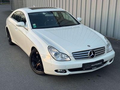 Gebraucht Mercedes CLS320 224 PS (164 kW) 2008 Calcitweiss/zirrusweiss Limousine