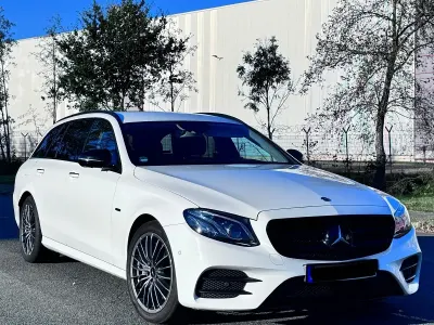 Gebraucht Mercedes E300 AMG 306 PS (225 kW) 2019 Weiß Kombi