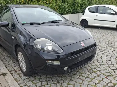 Gebraucht Fiat Punto Evo 86 PS (63 kW) 2013 Schwarz Kleinwagen