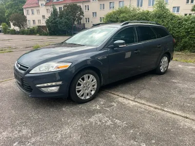 Gebraucht Ford Mondeo 116 PS (85 kW) 2011 Grau Kombi