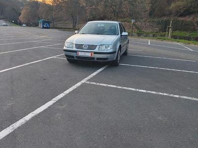 Gebraucht VW Bora Edition 105 PS (77 kW) 2001 Silber Limousine