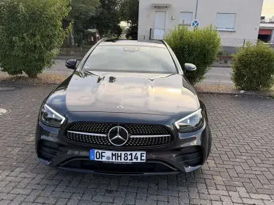 Gebraucht Mercedes E300 AMG 306 PS (225 kW) 2021 Grau Kombi