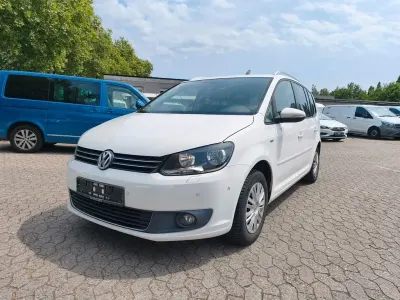Gebraucht VW Touran Life 105 PS (77 kW) 2013 Weiß Van / Kleinbus