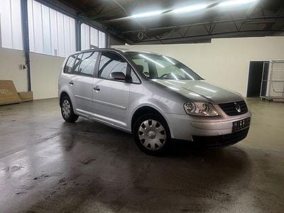 Silber Gebraucht 2005 VW Touran Conceptline Van / Kleinbus | 5.250 €