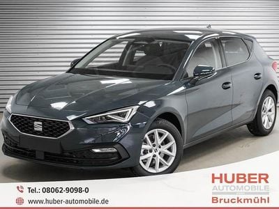 Blau Neu 2025 Seat Leon SC Style Kleinwagen | 23.890 €