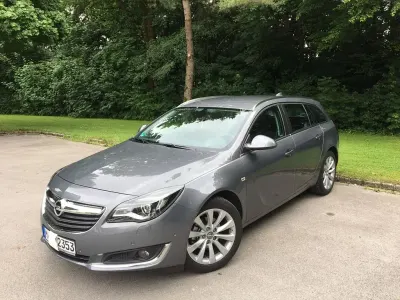 Gebraucht Opel Insignia 140 PS (102 kW) 2017 Grau Kombi