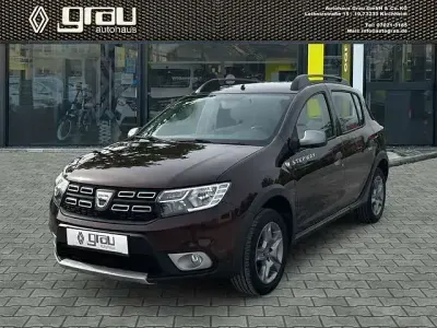 Używany Dacia Sandero Prestige 90 KM (66 kW) 2015 Czarny Hatchback