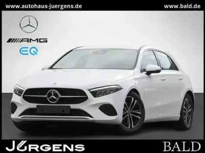 Gebraucht Mercedes A180 Progressive 136 PS (100 kW) 2025 Weiss unilack polarweiß Limousine