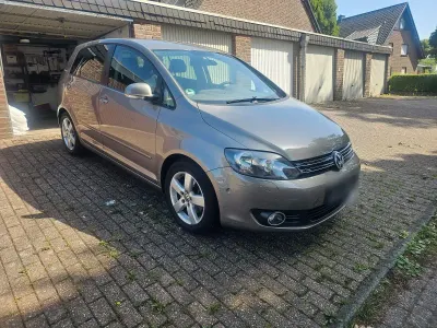 Gebraucht VW Golf Plus Cross Team 122 PS (89 kW) 2011 Braun Van / Kleinbus