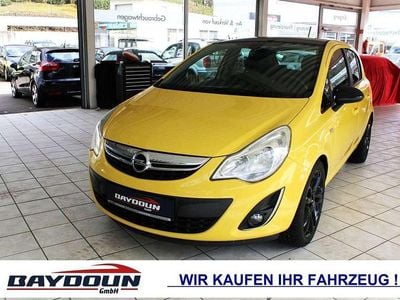 Gebraucht Opel Corsa Color Edition 86 PS (63 kW) 2012 Sunny melon&graphit schwarz Kleinwagen