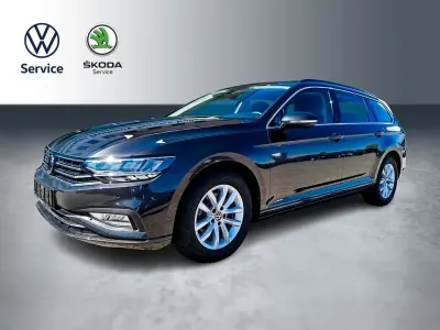 Usata VW Passat Business 150 CV (110 kW) 2023 Grigio Station wagon