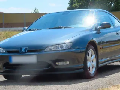 Gebraucht Peugeot 406 Coupe Platinum 190 PS (139 kW) 1999 Andere farben Coupé