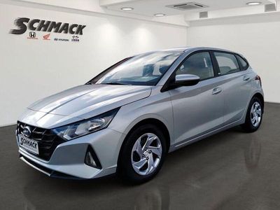 Gebraucht Hyundai i20 Select 84 PS (61 kW) 2021 Silber Limousine