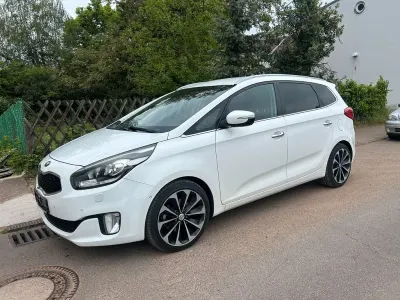 Używany Kia Carens Spirit 136 KM (100 kW) 2014 Biały Minivan