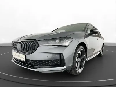 Neu Skoda Superb SportLine 193 PS (141 kW) 2026 Graphitegrau Kombi